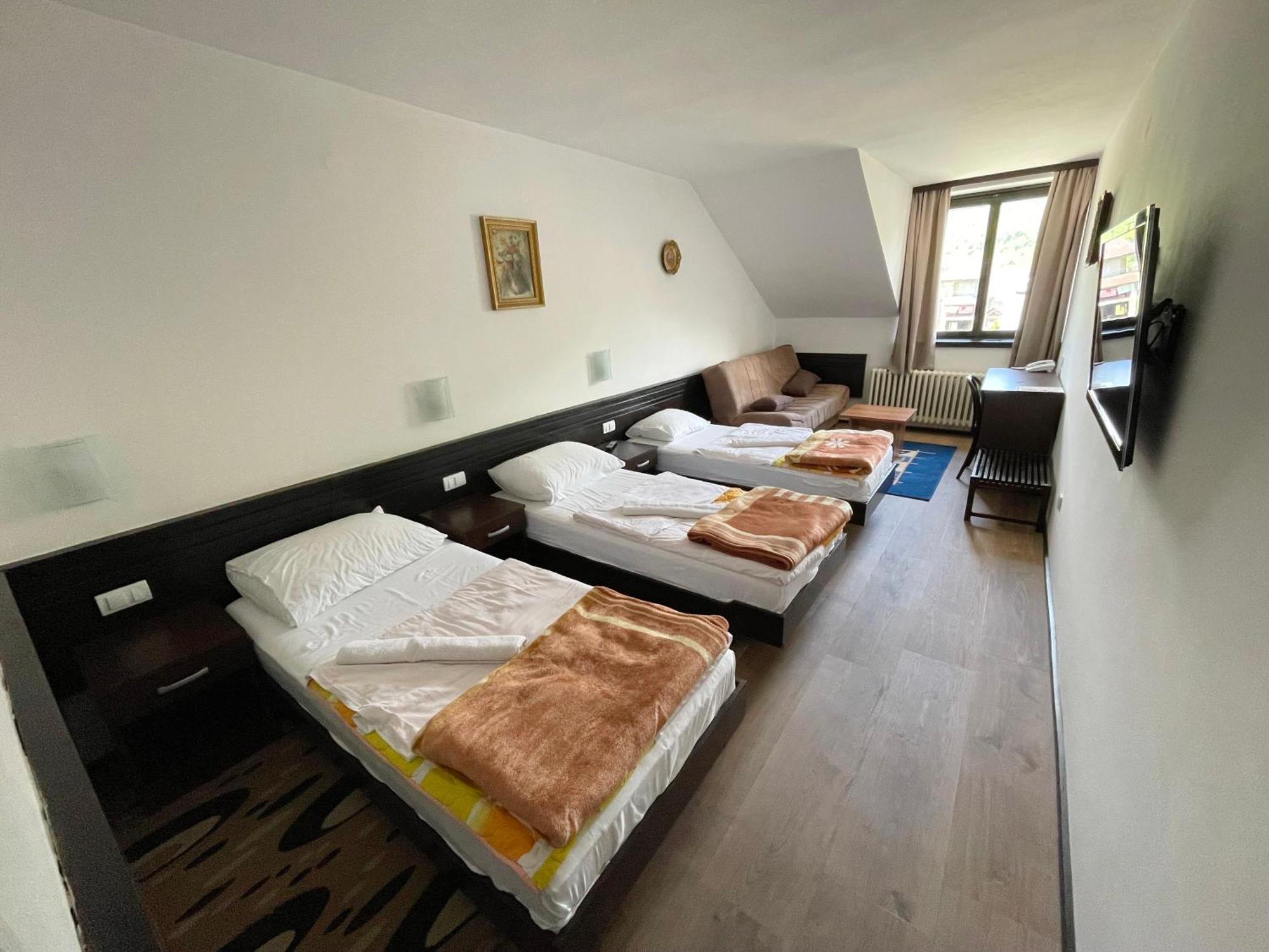 Hotel Komovi Andrijevica Quarto foto