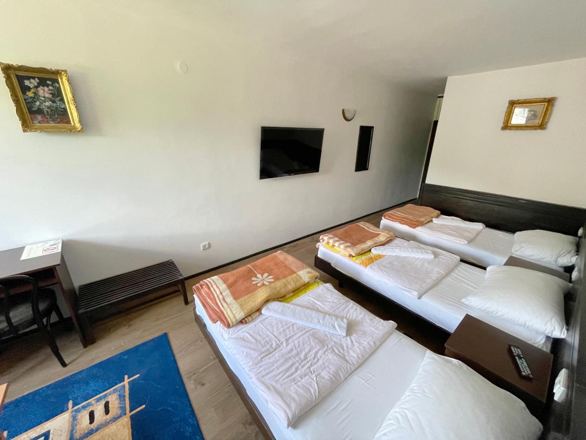 Hotel Komovi Andrijevica Quarto foto